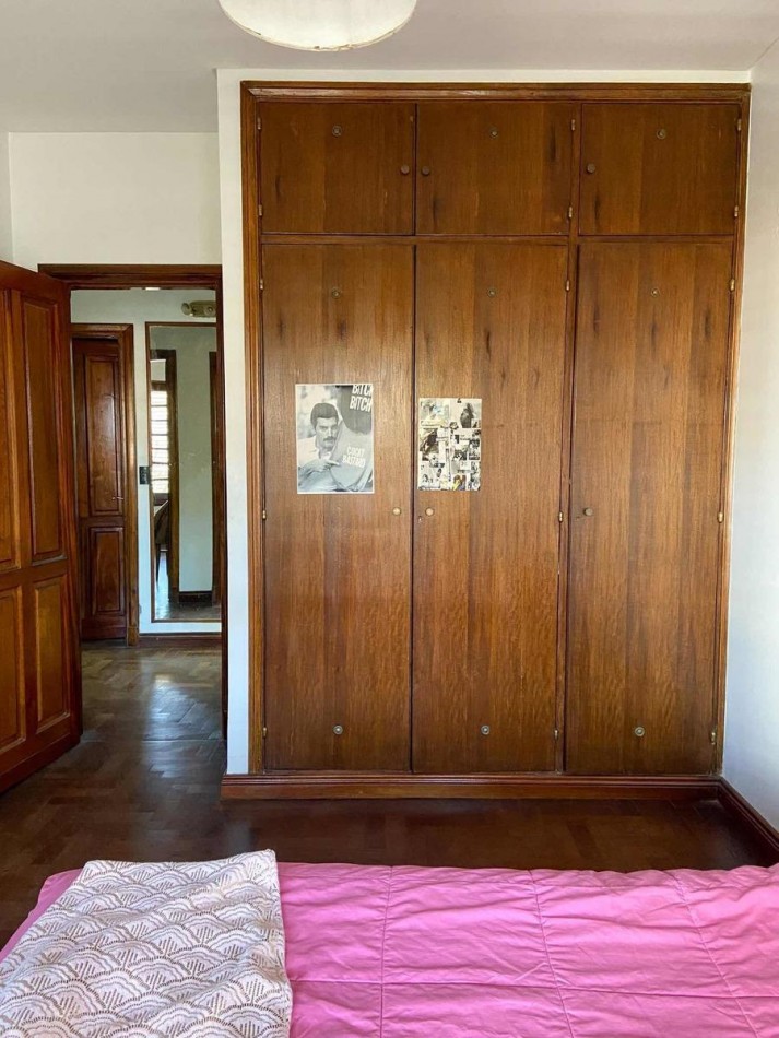 Departamento Tipo Casa| Adrogue| Venta por Viaje Urgente| 6 Amb
