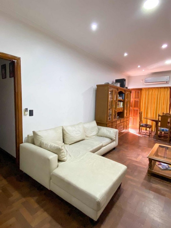 Departamento Tipo Casa| Adrogue| Venta por Viaje Urgente| 6 Amb