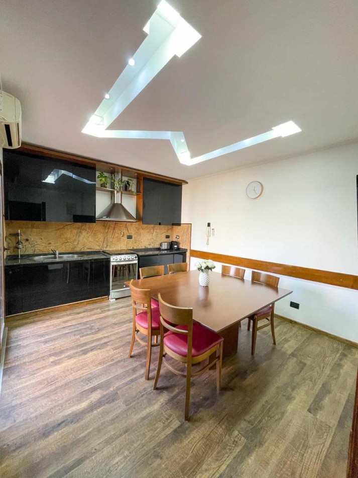 Departamento Tipo Casa| Adrogue| Venta por Viaje Urgente| 6 Amb