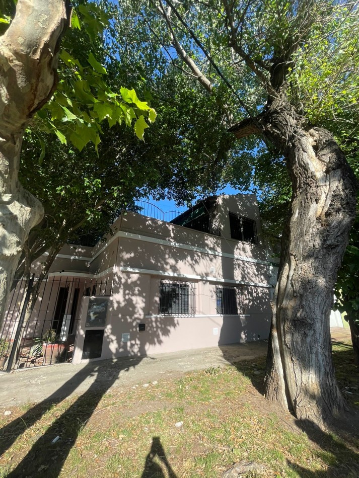 Hermosa Casa de 3 Ambientes Temperley