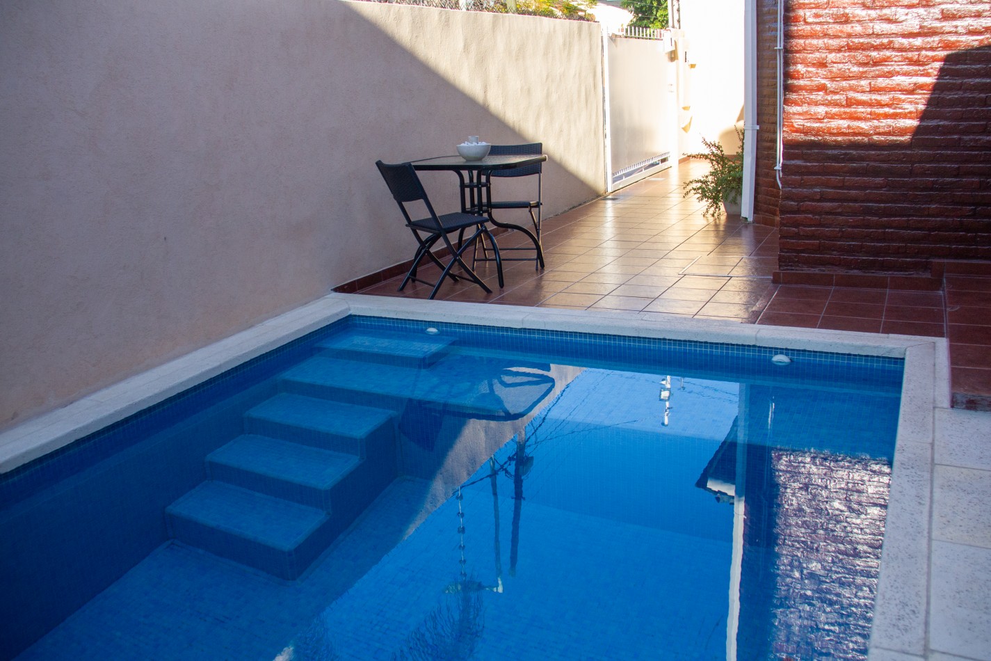 Duplex 3 ambientes con parrilla y piscina