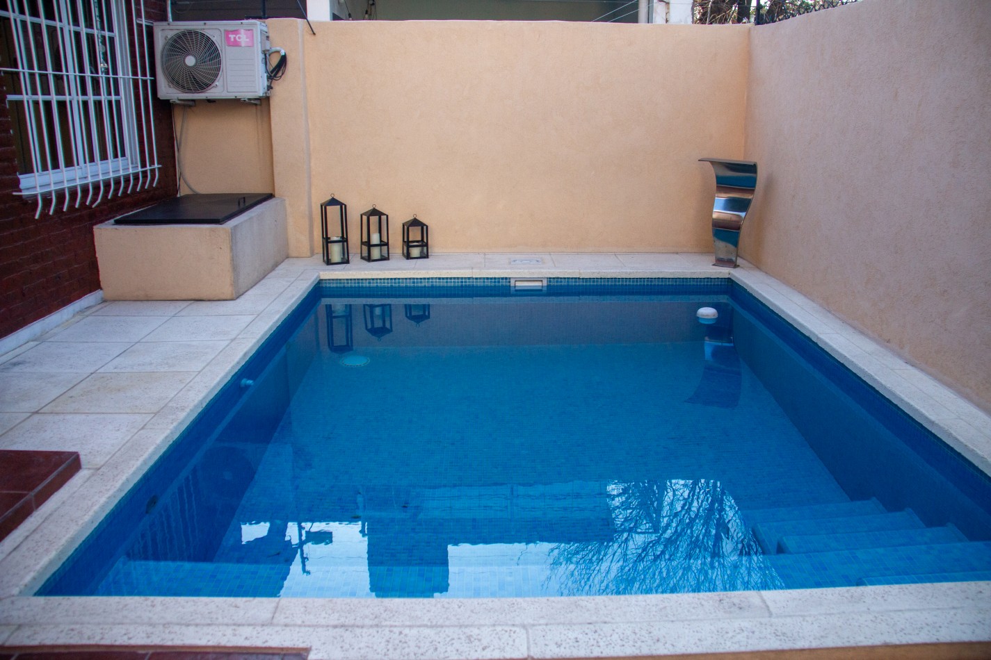 Duplex 3 ambientes con parrilla y piscina