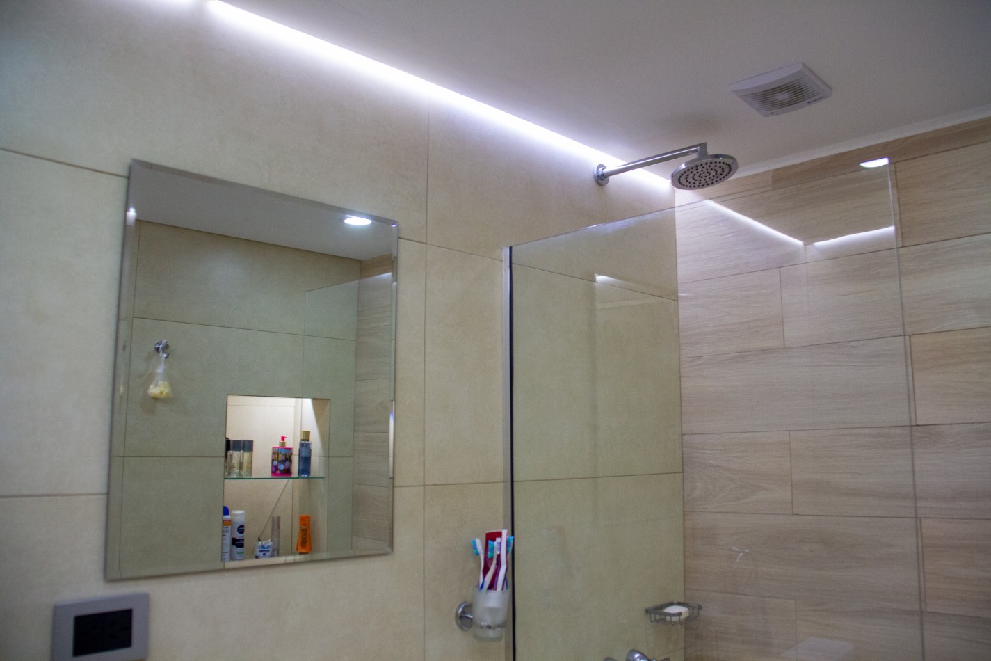 Duplex 3 ambientes con parrilla y piscina