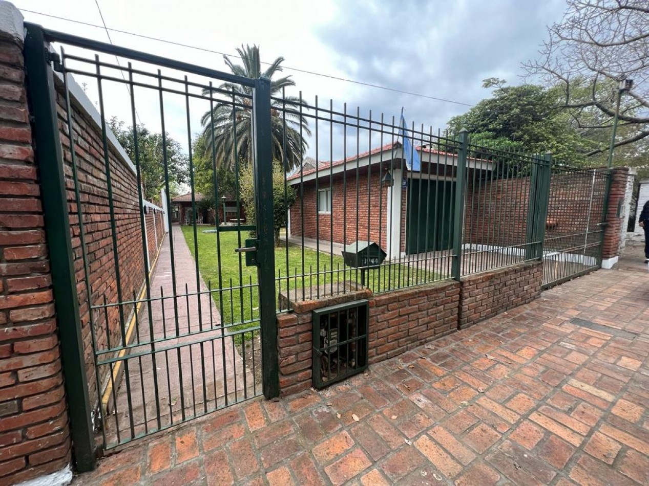 Oportunidad de Inversion - Casa Sobre Lote 8,66 X 78 m 