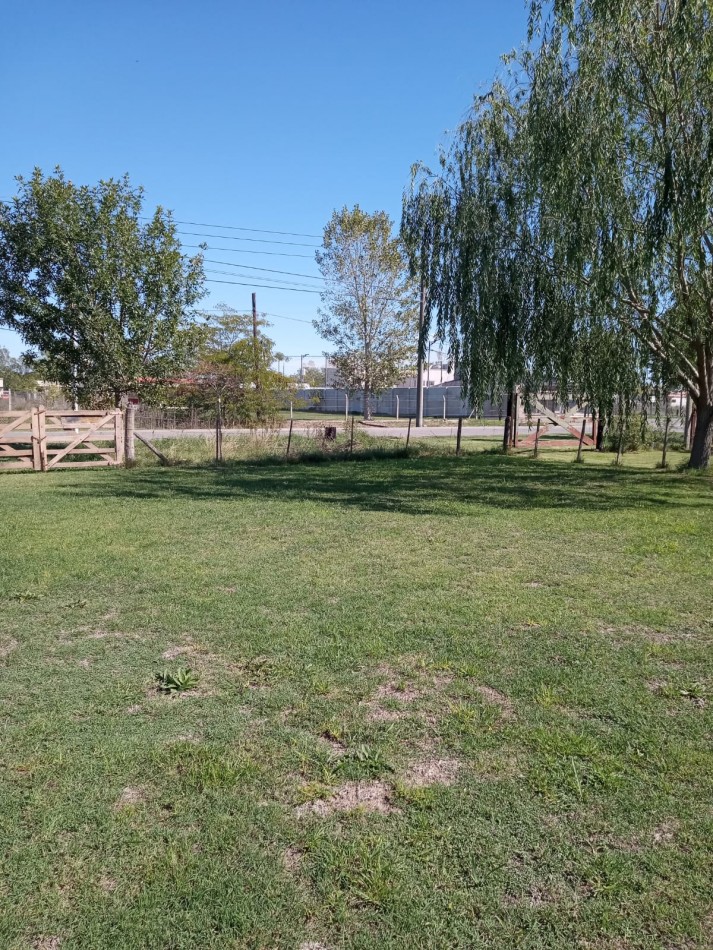 Lote de 8 x 30 mts