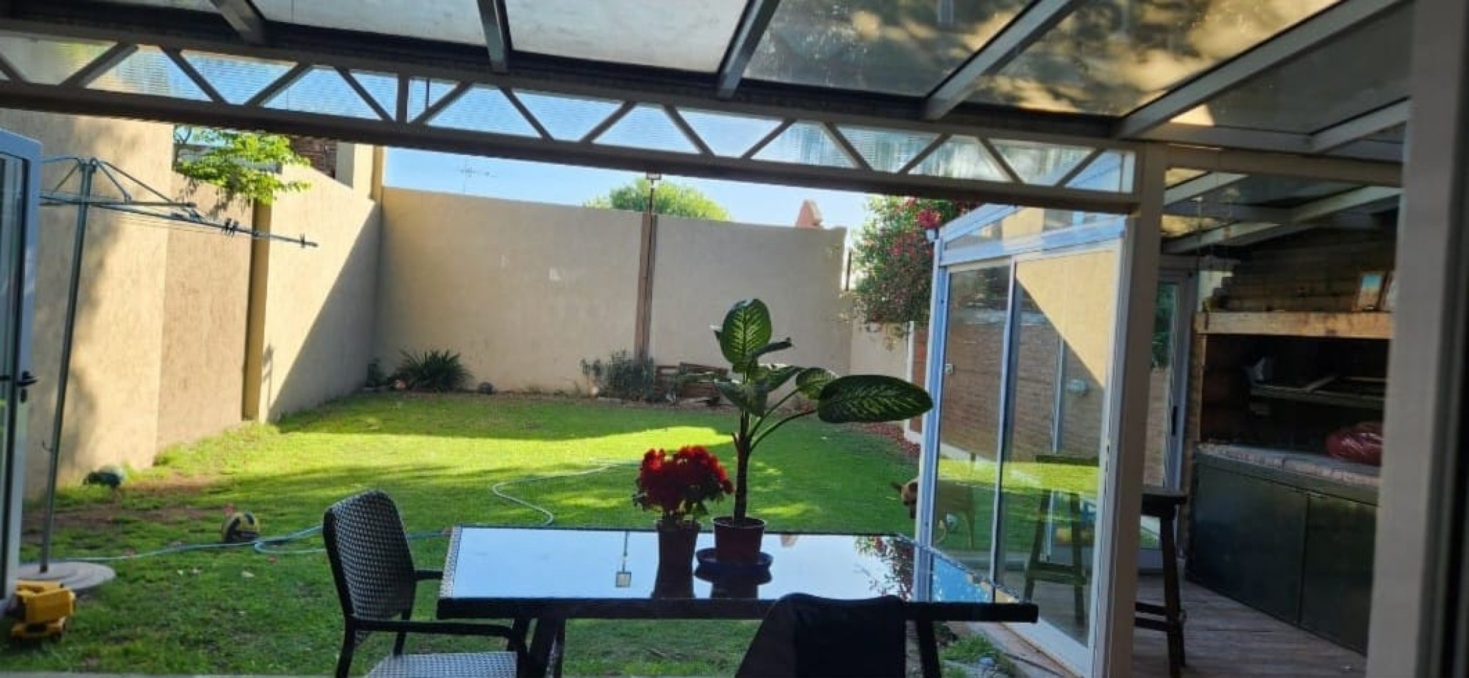 Hermosa Casa Sobre Lote de 8,66x36 m 