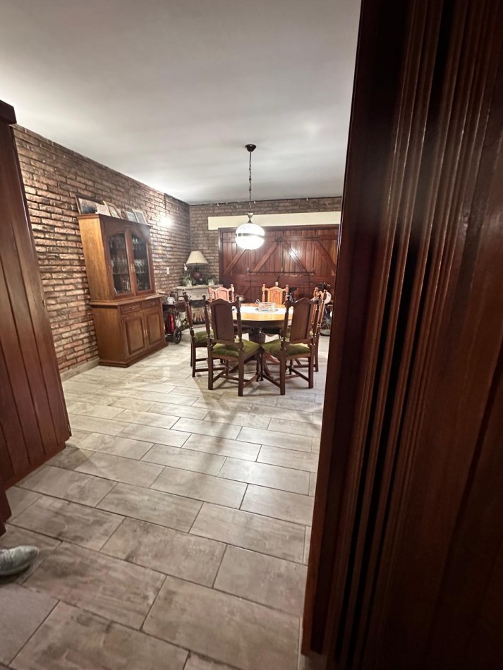 Chalet 4 ambientes- Excelente Ubicacion