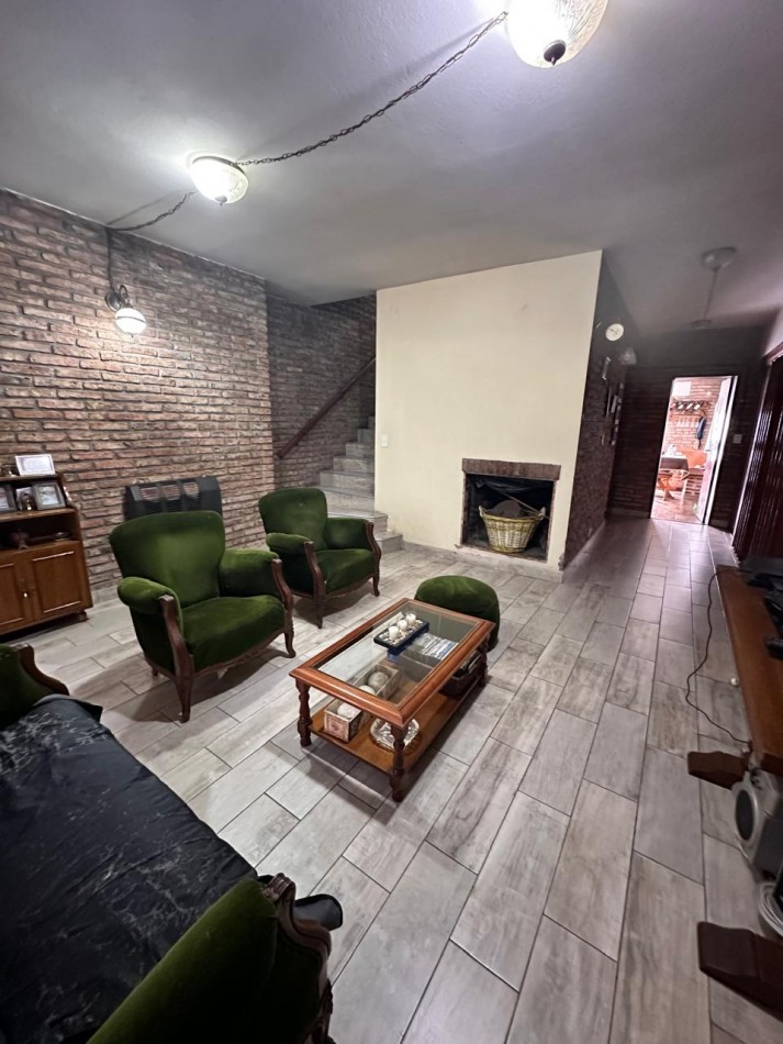 Chalet 4 ambientes- Excelente Ubicacion