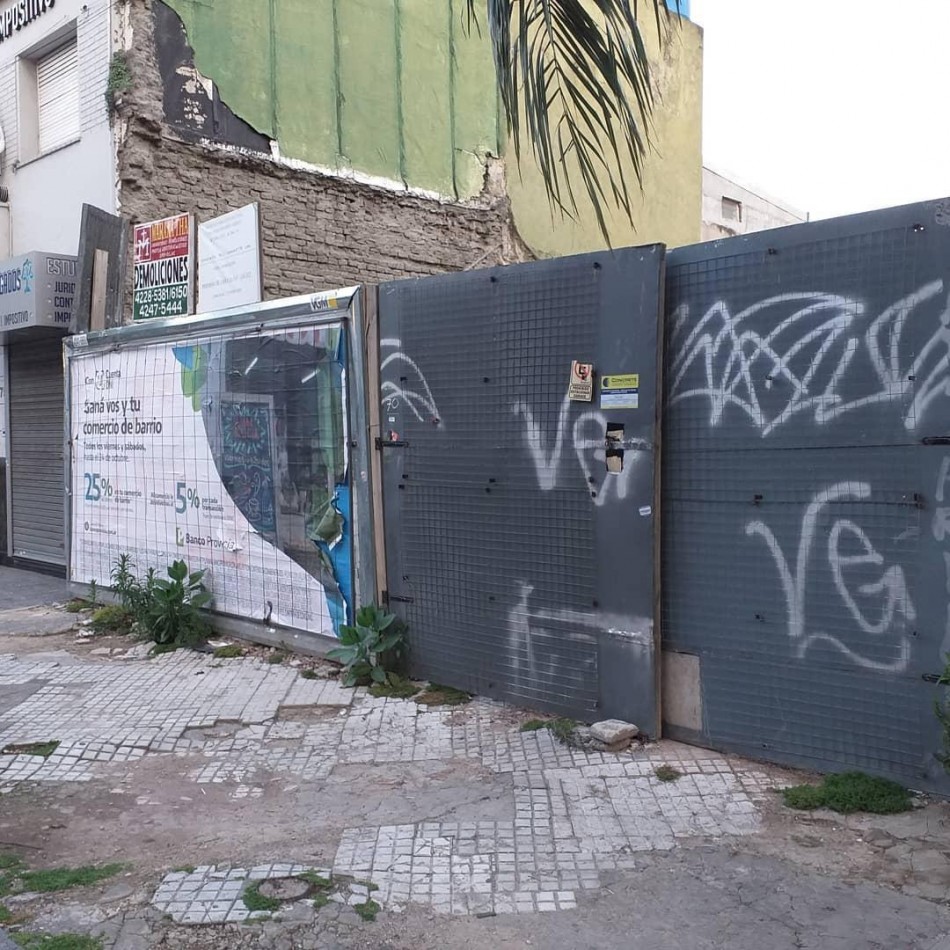 Terreno en "L" en Lanus Este Centro