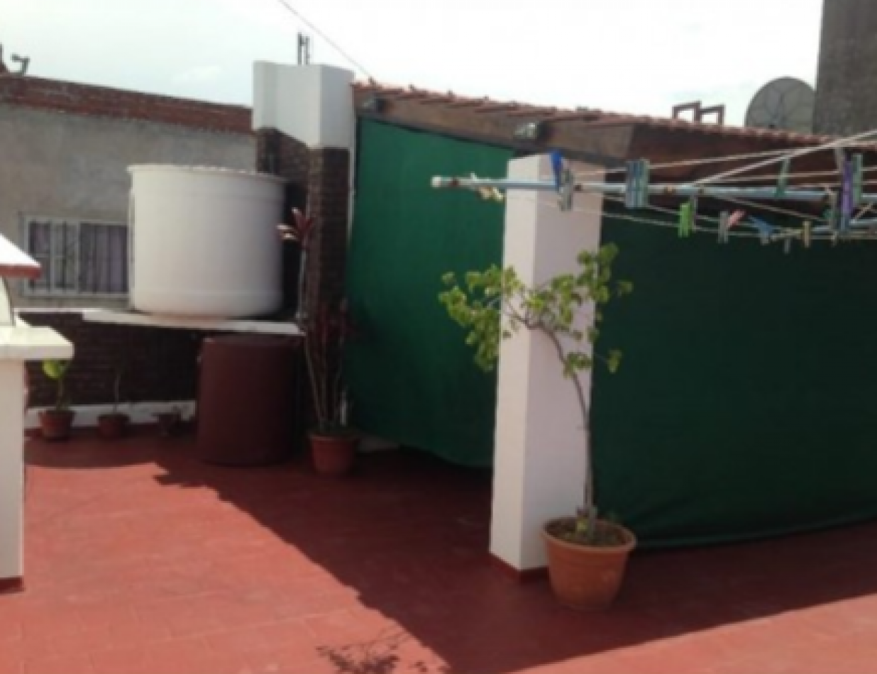 Tipo Casa 3 Ambientes con Cochera Para 2 Autos