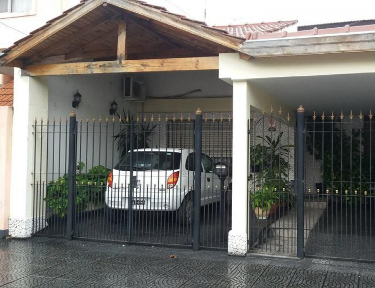 Tipo Casa 3 Ambientes con Cochera Para 2 Autos