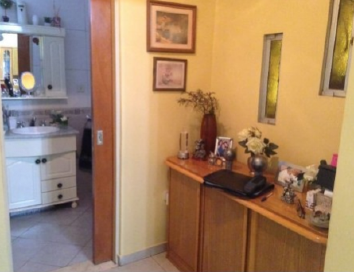 Tipo Casa 3 Ambientes con Cochera Para 2 Autos