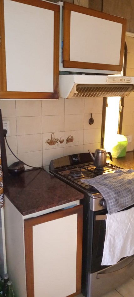 Casa con piscina y amplio jardin