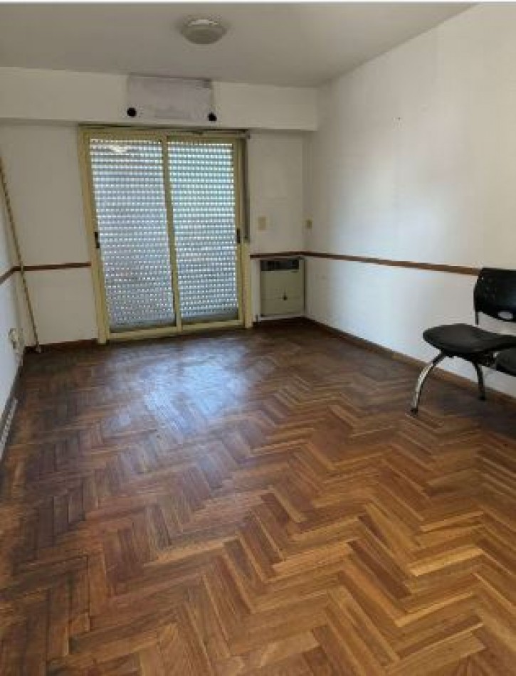 Departamento  5 ambientes- Uso Profesional