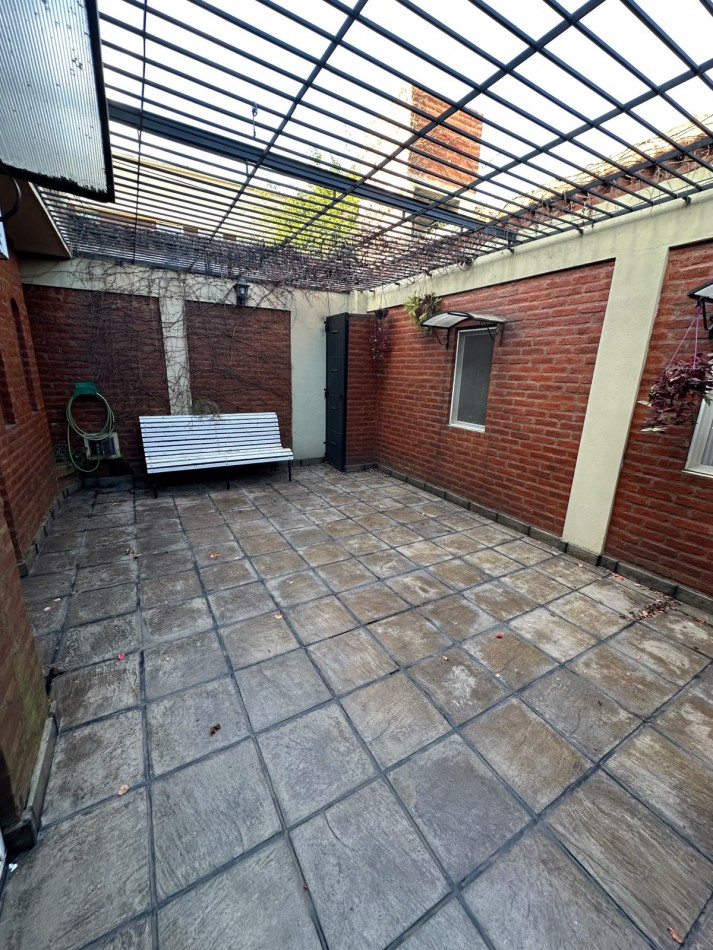 Casa en venta de 5 ambientes R. de Escalada