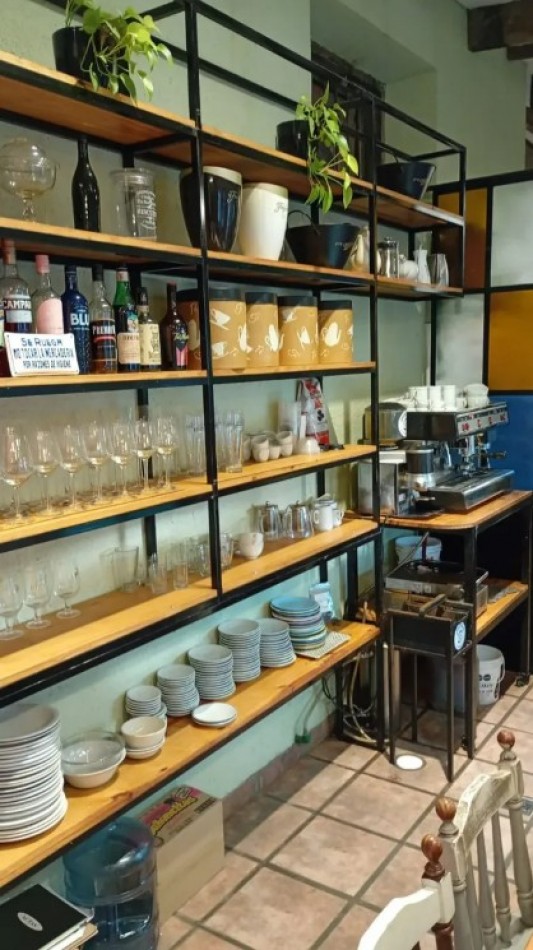 Venta De Fondo De Comercio; Hermosa Cafeteria En Edificio Historico En Adrogue