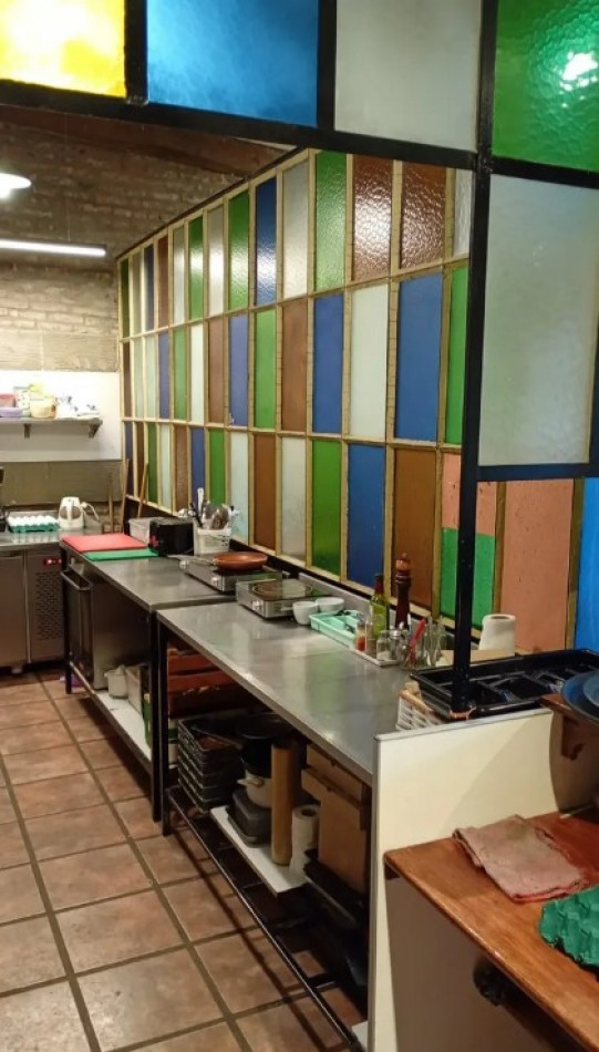 Venta De Fondo De Comercio; Hermosa Cafeteria En Edificio Historico En Adrogue