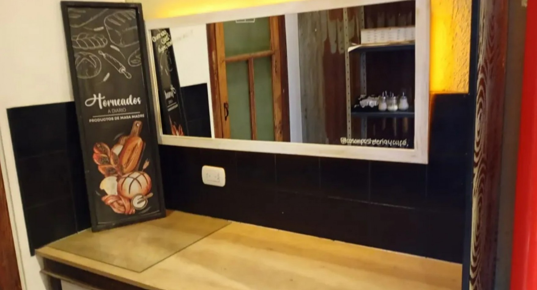 Venta De Fondo De Comercio; Hermosa Cafeteria En Edificio Historico En Adrogue