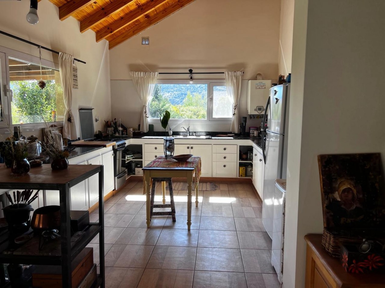 Casa 4 ambientes con terreno y hermosa vista, San Martin de los Andes