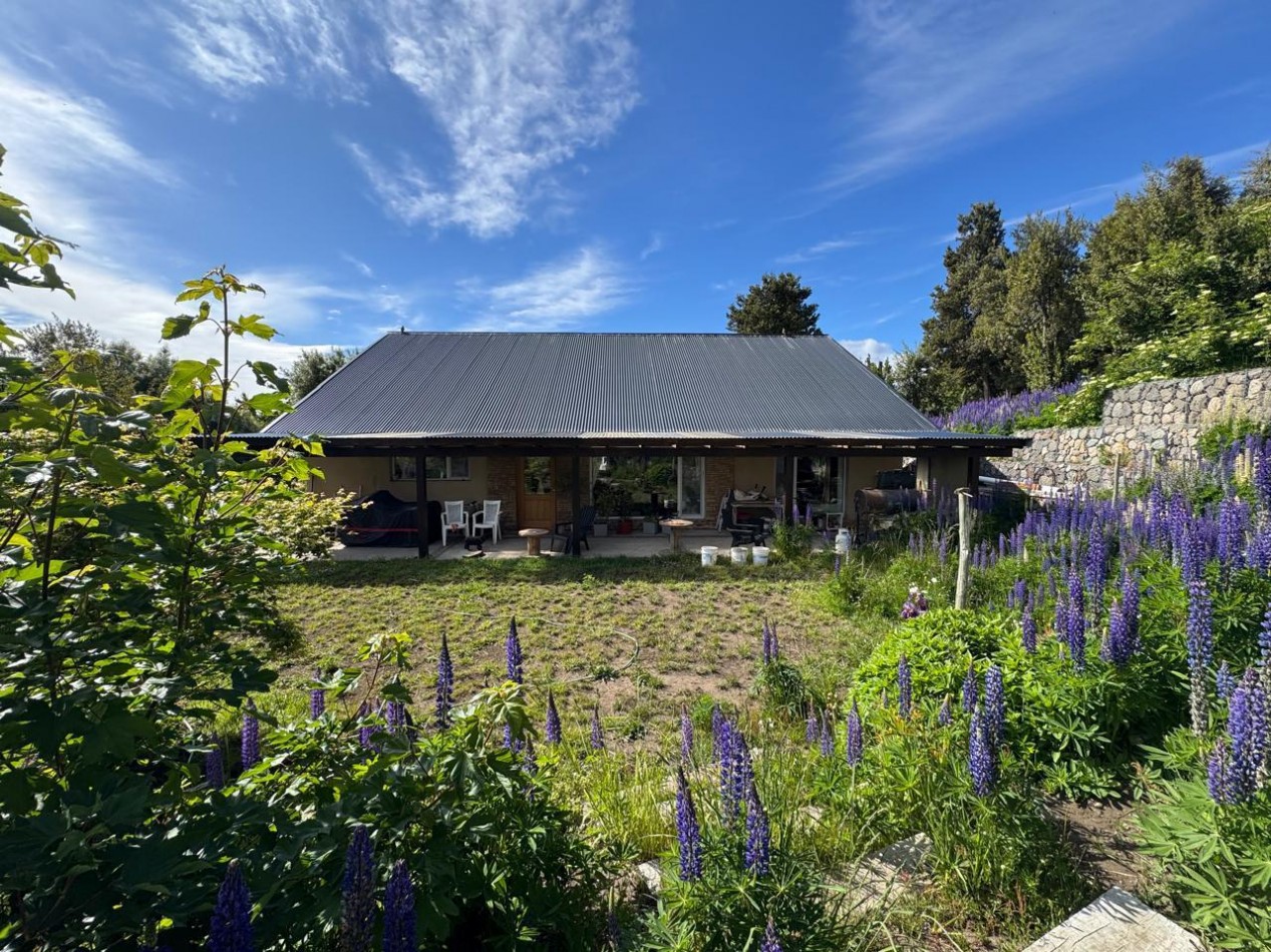 Casa 4 ambientes con terreno y hermosa vista, San Martin de los Andes