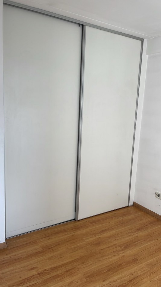Departamento 2 ambientes en 2do piso - Excelente ubicacion 