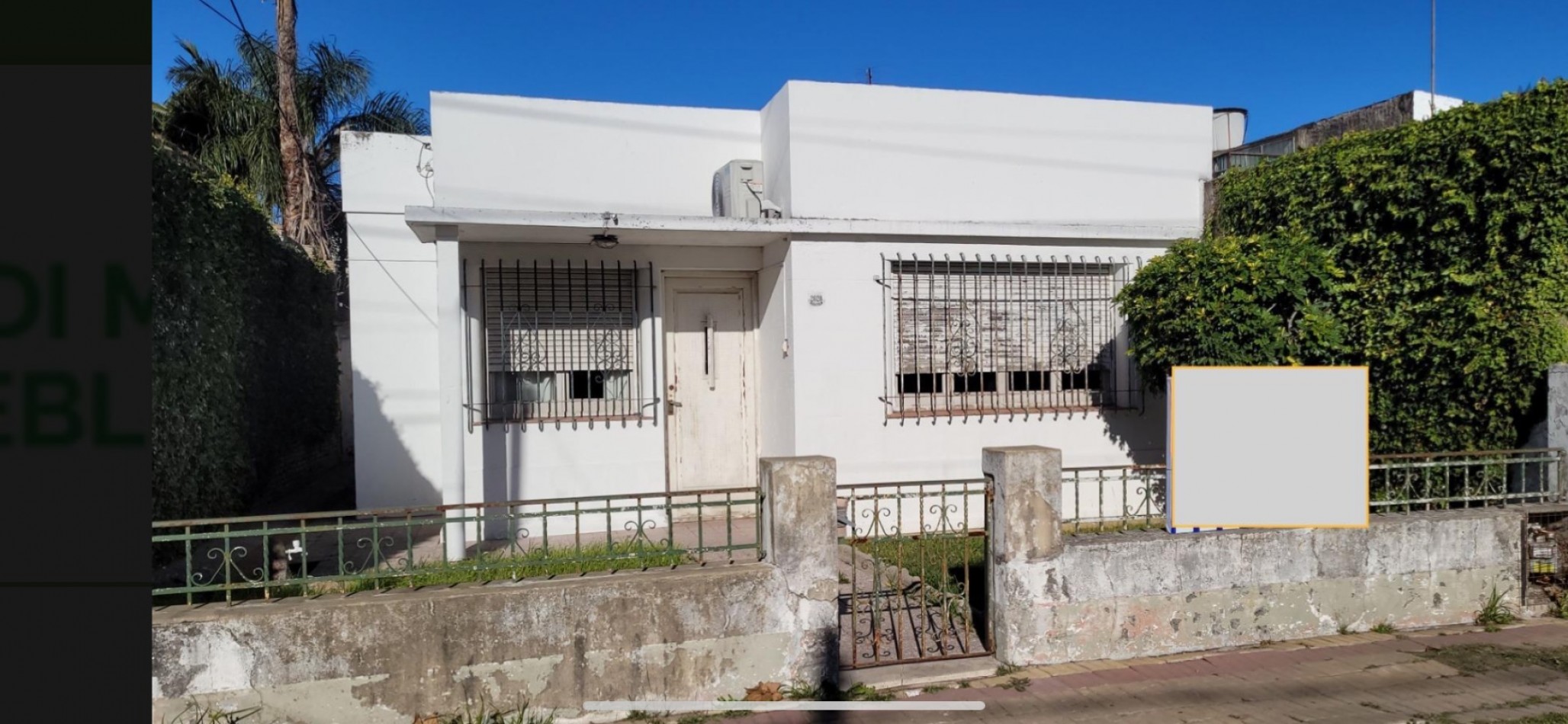 Casa de 3 ambientes con fondo 