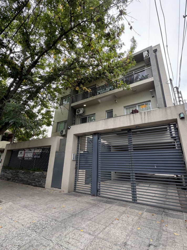 Depto Planta Baja Al Frente con Patio