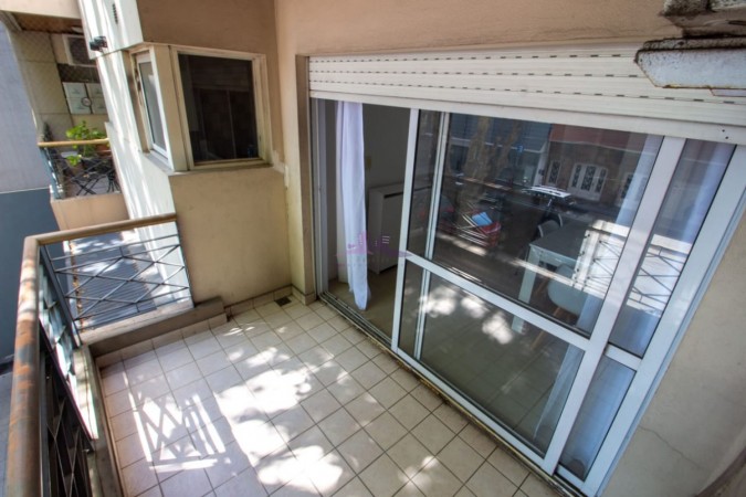 Departamento de 2 Ambientes Al Frente Lanusita Excelente Ubicacion
