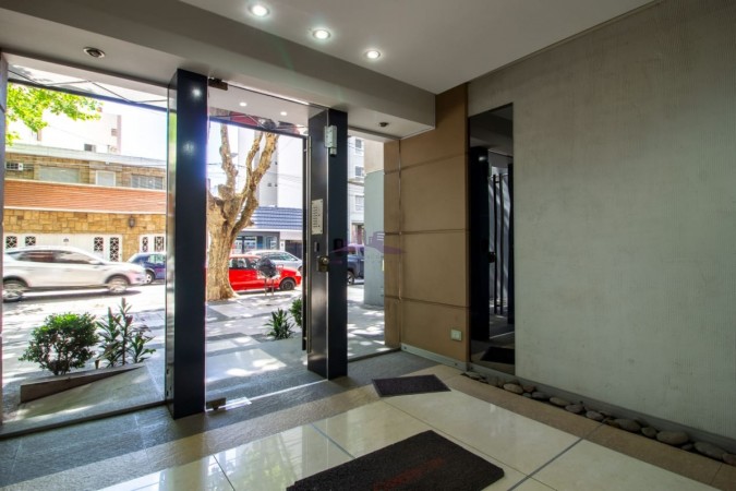 Departamento de 2 Ambientes Al Frente Lanusita Excelente Ubicacion