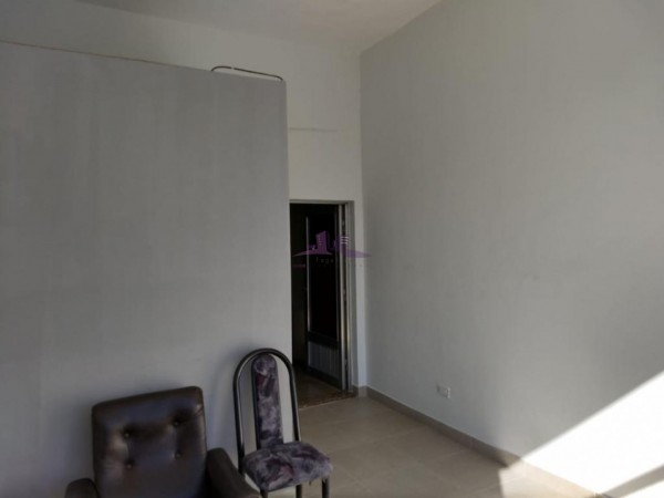 Galpon con Local y Vivienda