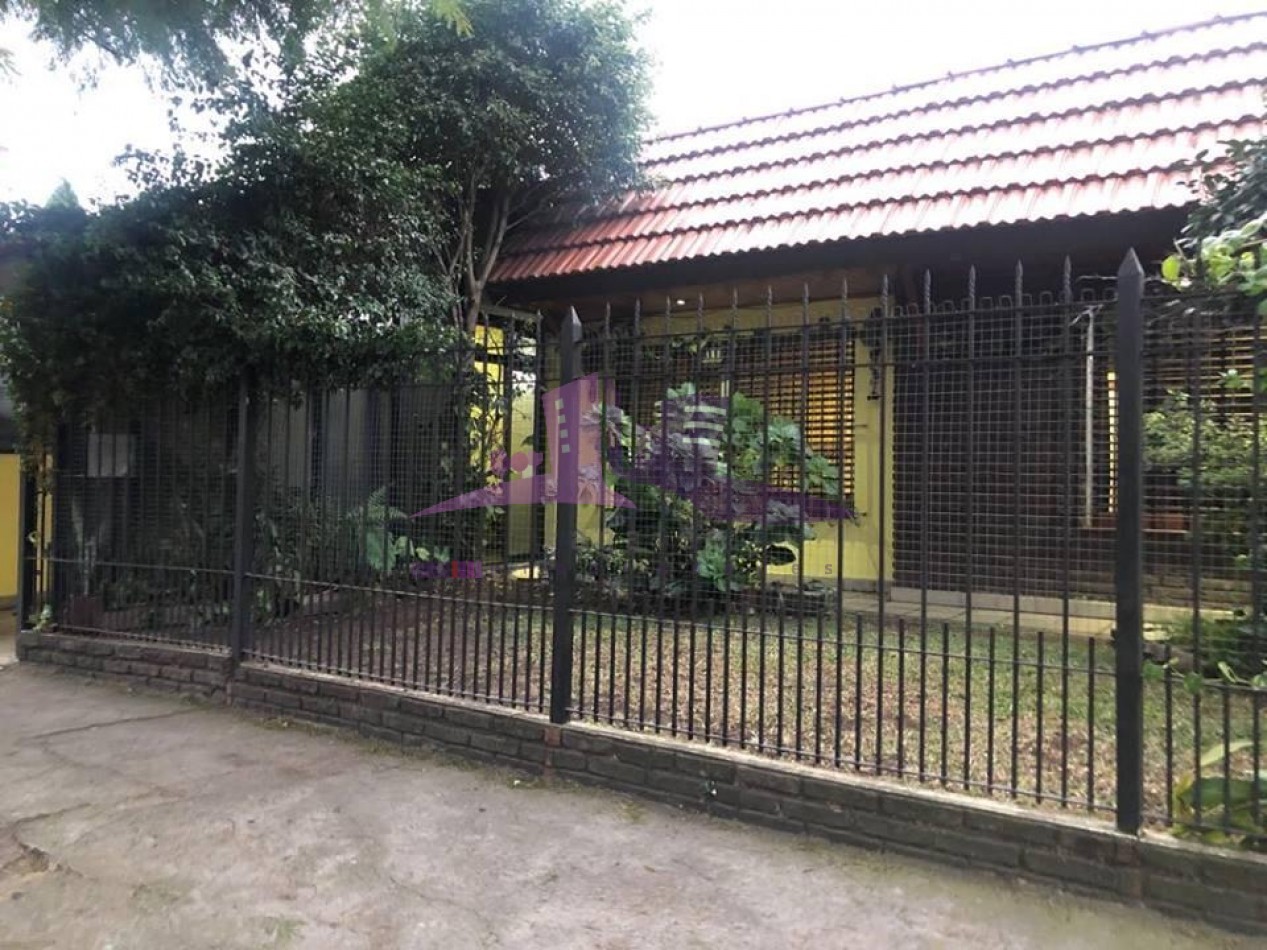 Casa 4 Ambientes con Doble Cochera Cubierta