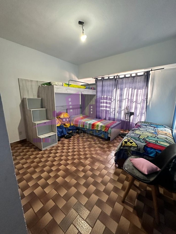 Hermosa quinta con amplio fondo y pileta