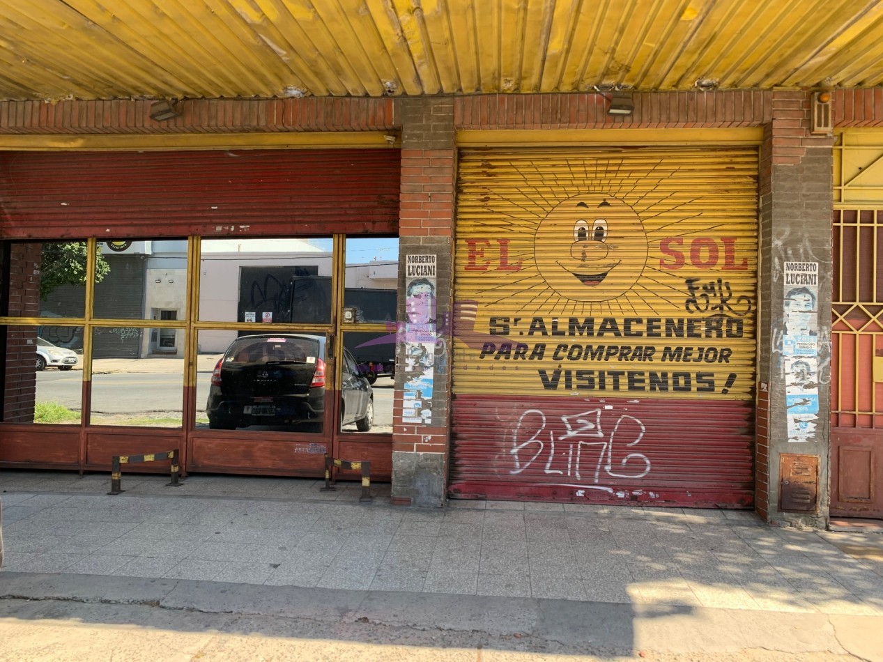 Local comercial en Lanus Oeste