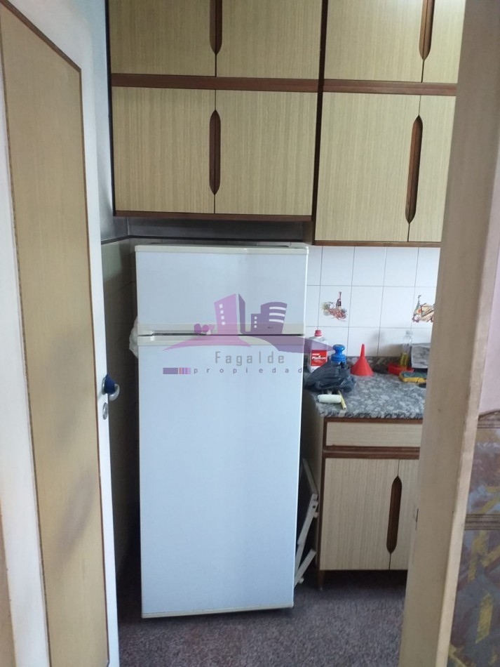 Departamento al frente de tres ambientes
