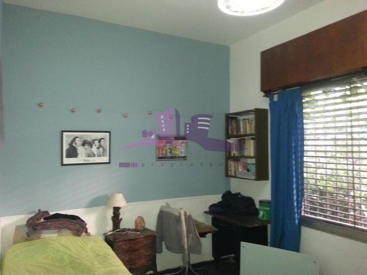 Casa 4 Ambientes con Doble Cochera Cubierta