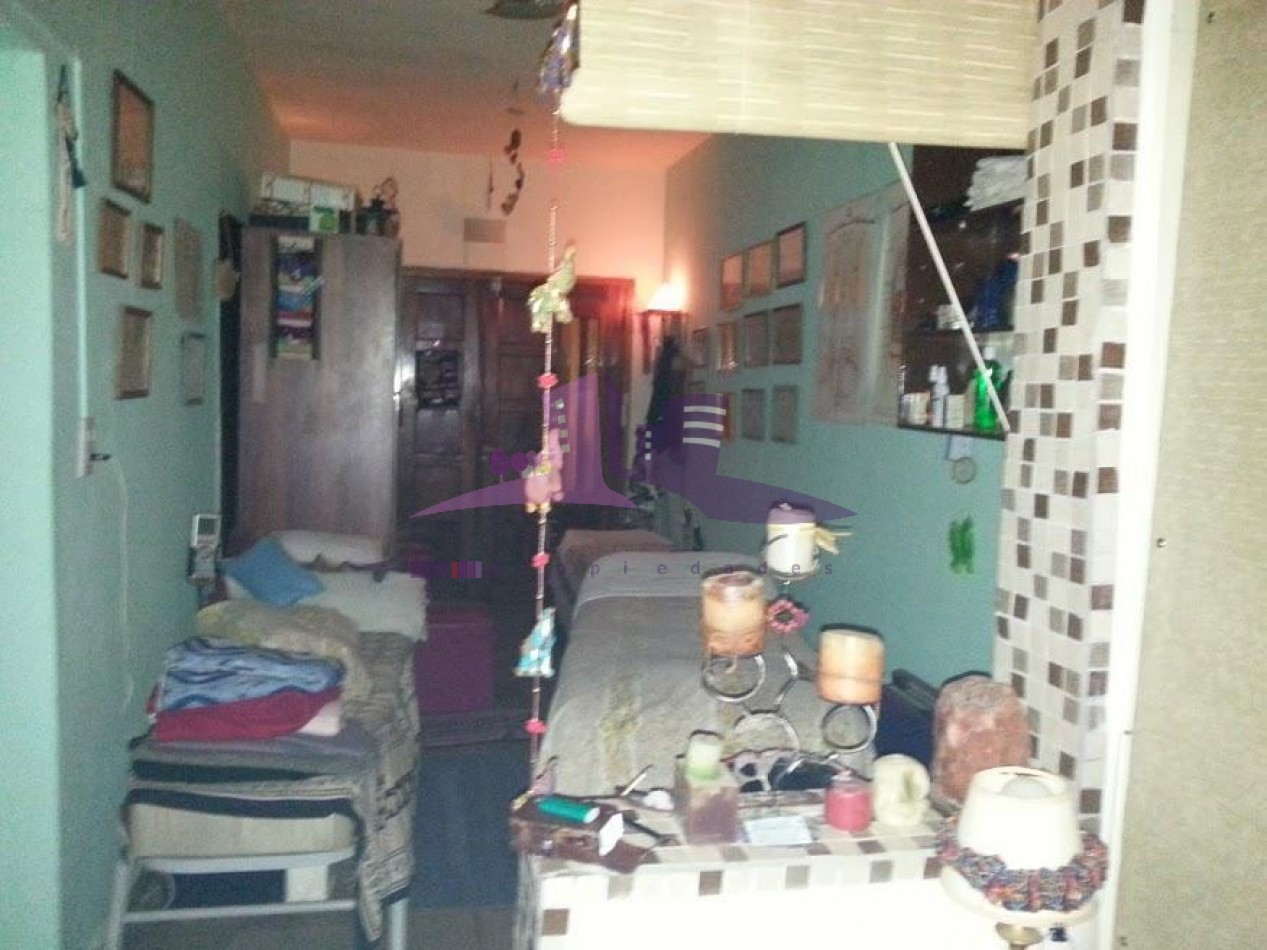 Casa 4 Ambientes con Doble Cochera Cubierta