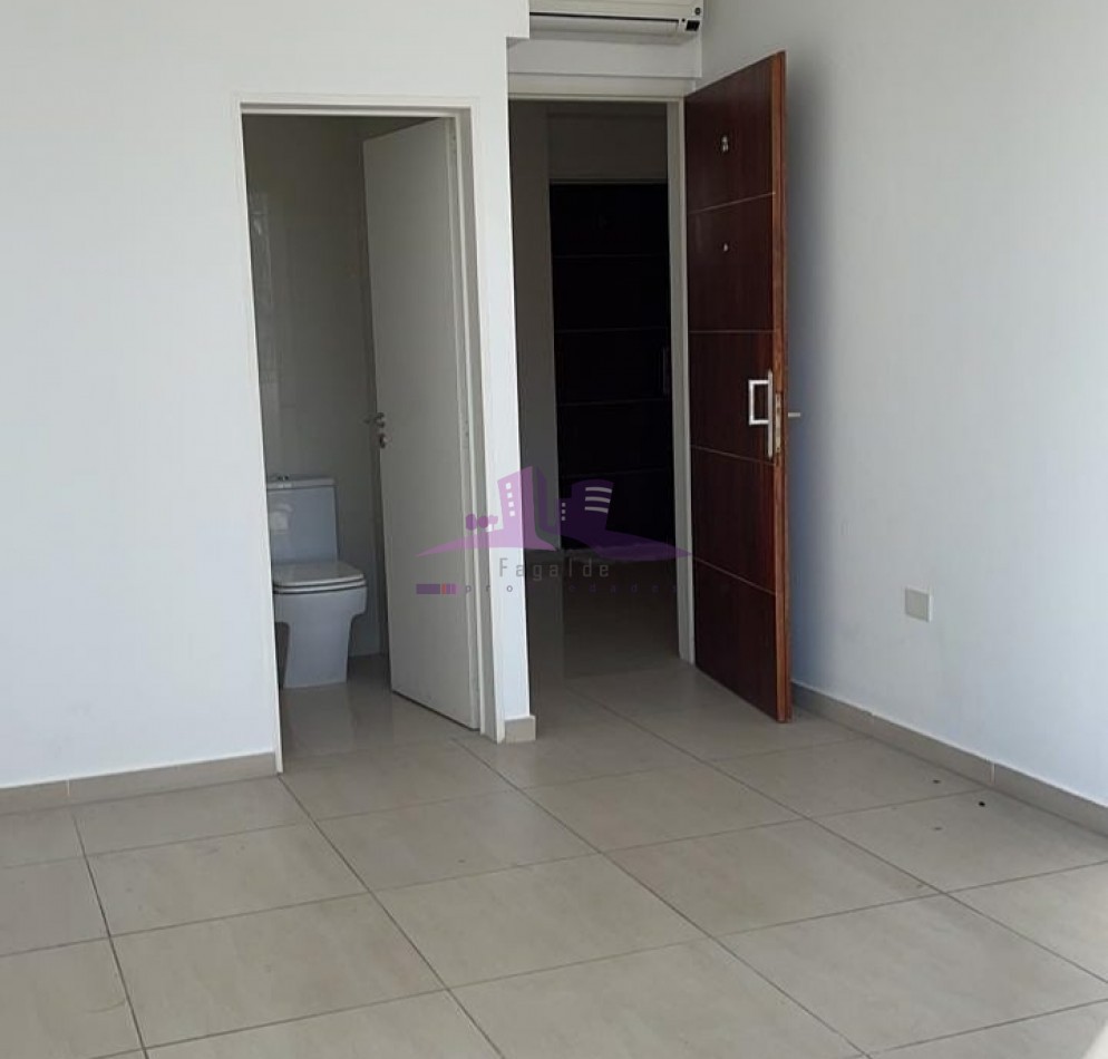 Oficina monoambiente en Adrogue centro
