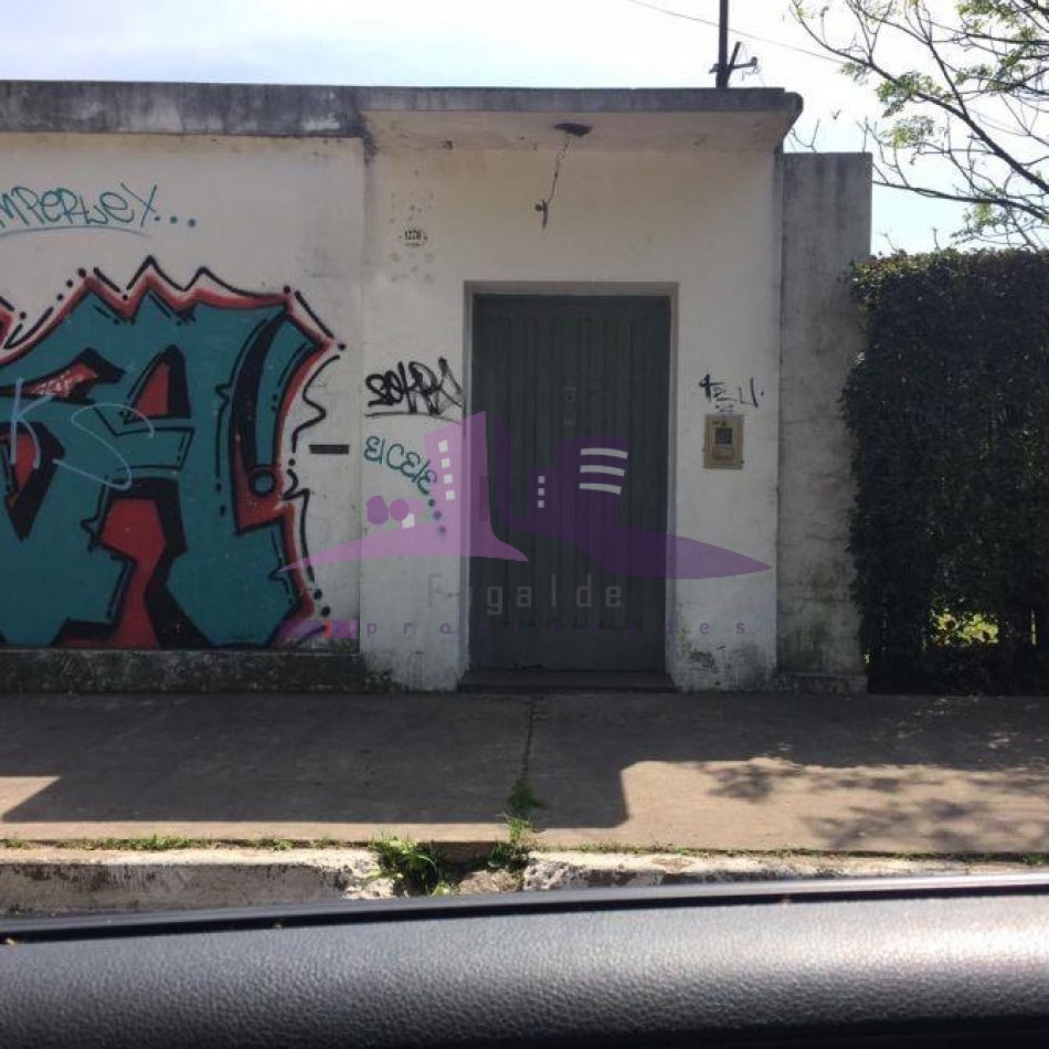 Importante Galpon - Salida a Tres Calles - Ideal Emprendimiento