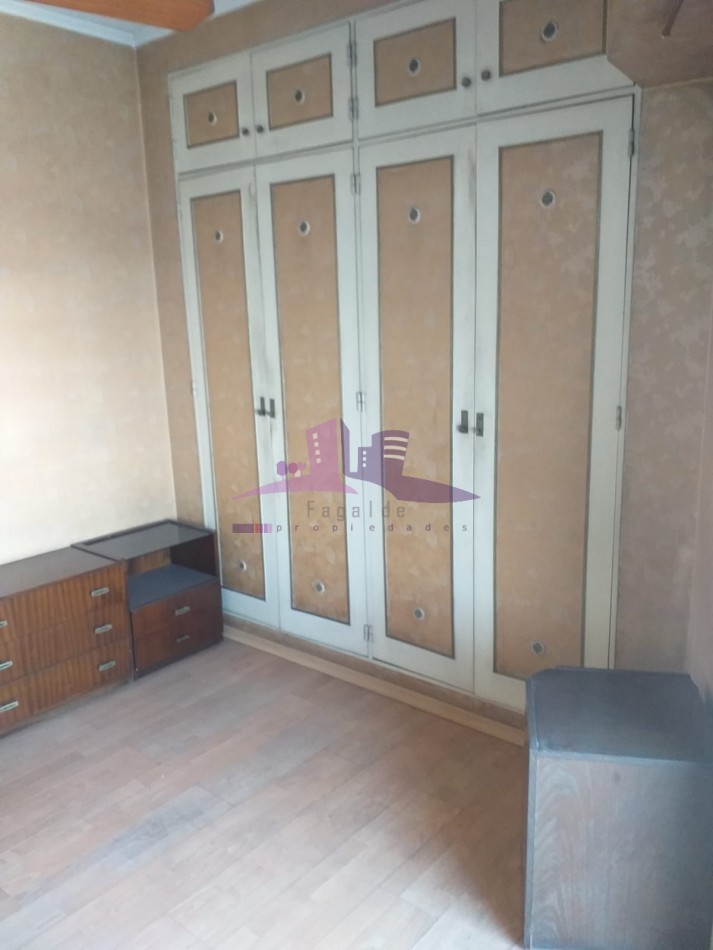 Departamento al frente de tres ambientes