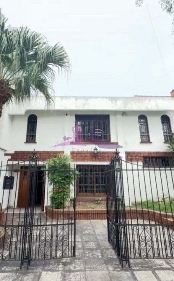 Salon/ local en Banfield este