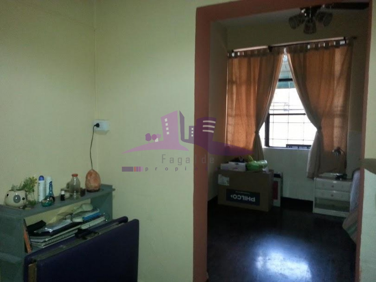 Casa 4 Ambientes con Doble Cochera Cubierta