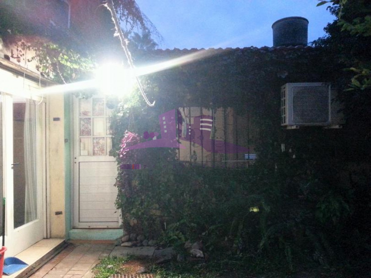 Casa 4 Ambientes con Doble Cochera Cubierta