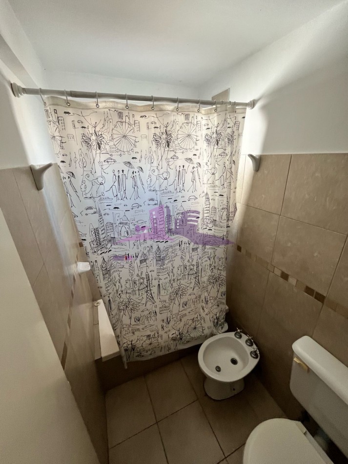 Departamento monoambiente con cochera en Lanus centro