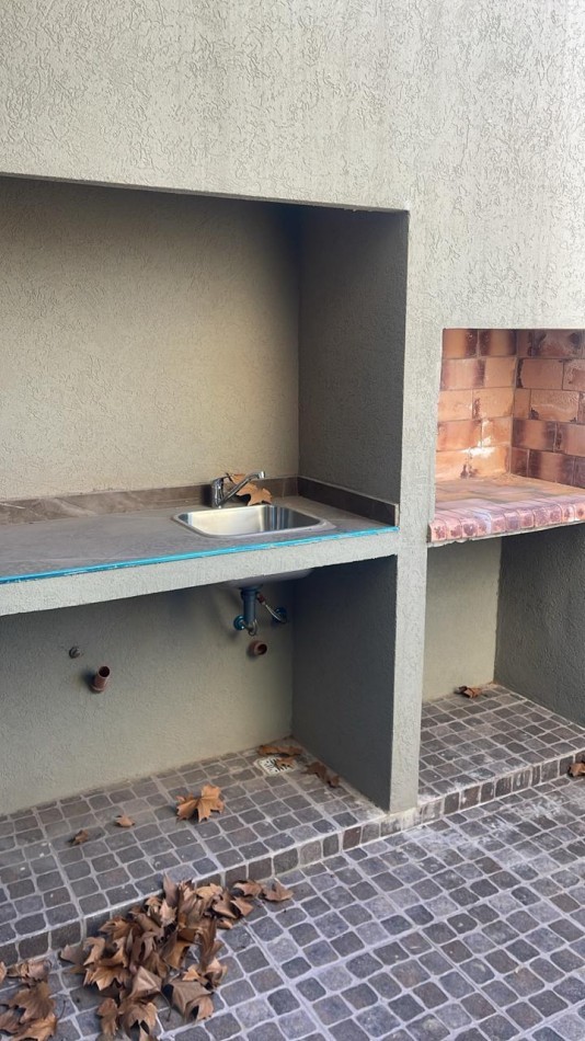 Unidades 3 Ambientes con patio, parrilla y balcon a estrenar