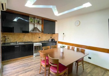 Departamento Tipo Casa| Adrogue| Venta por Viaje Urgente| 6 Amb